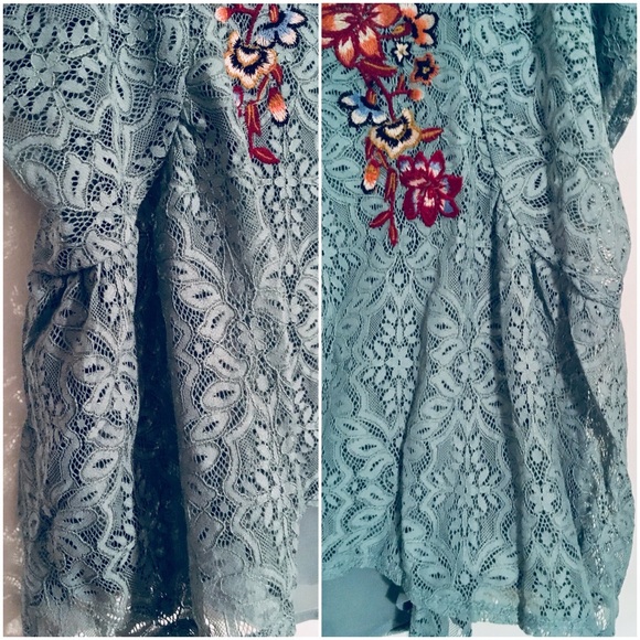 XHILARATION Embroidered Lace Top.             NWOT - Picture 3 of 4